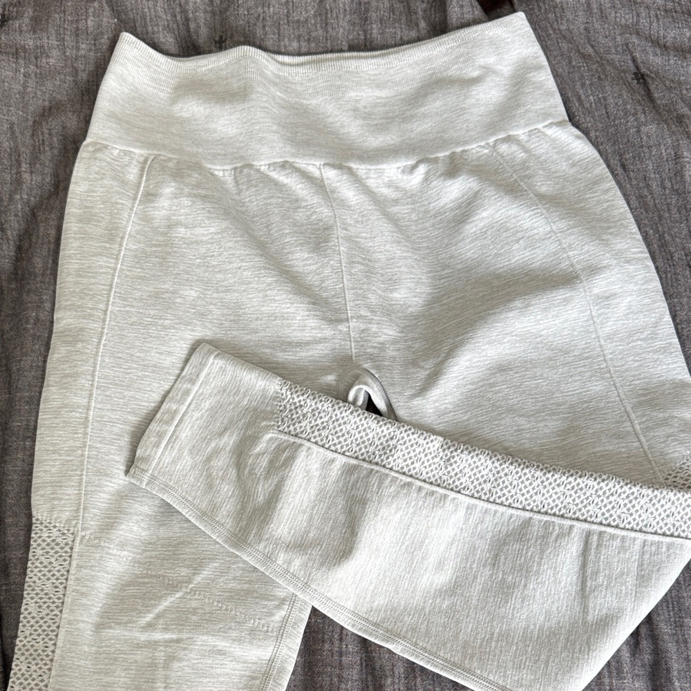 Fabletics Light Gray Seam-Detail Active Leggings